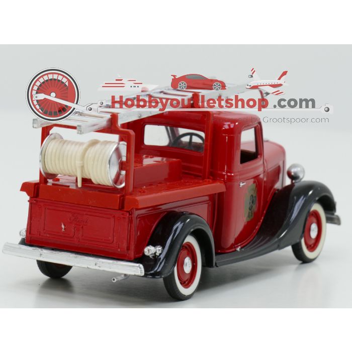 Schaal 1:19 Solido 8026 Ford V8 Fire truck #79