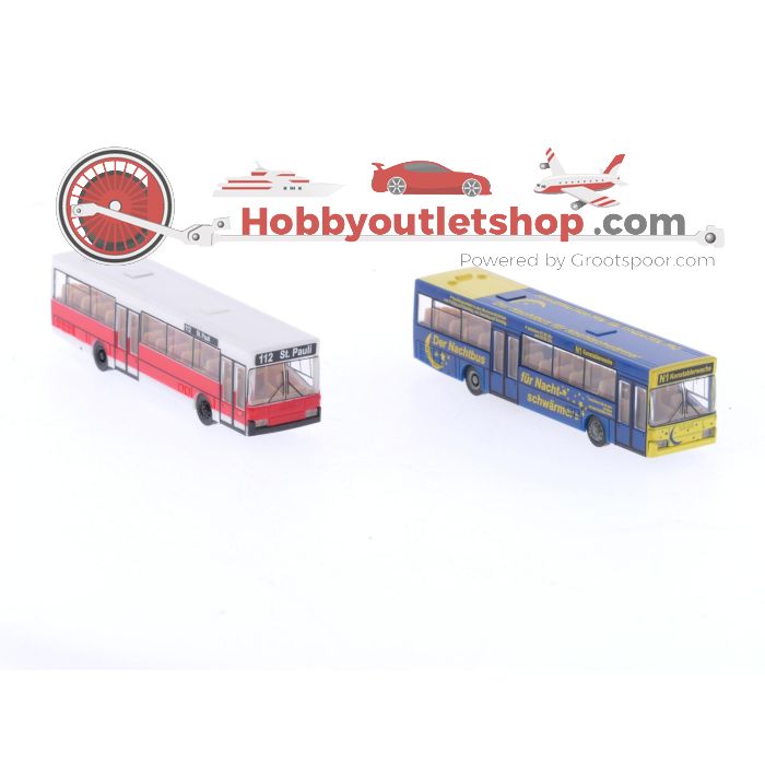 Schaal N Minitrix 65402 en 65403 set van 2 bussen #3465