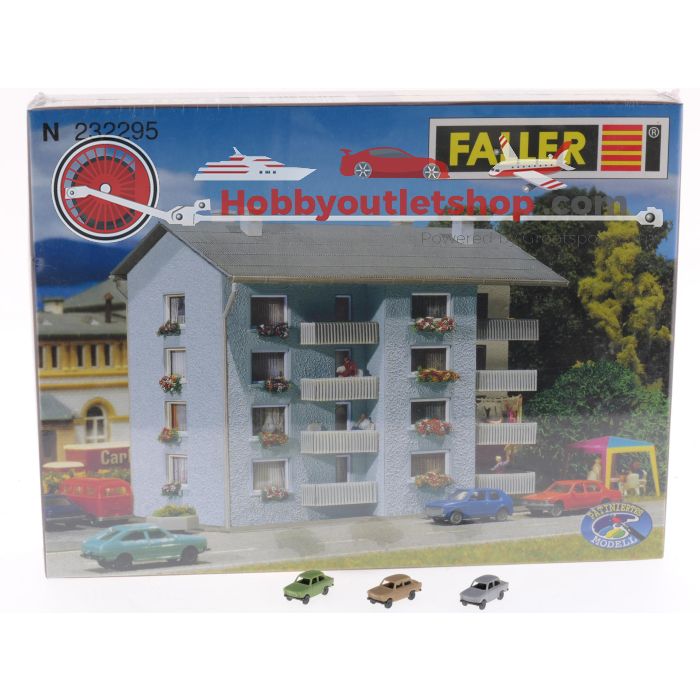 Schaal N Faller 232295 flatgebouw met 3 auto's #5515
