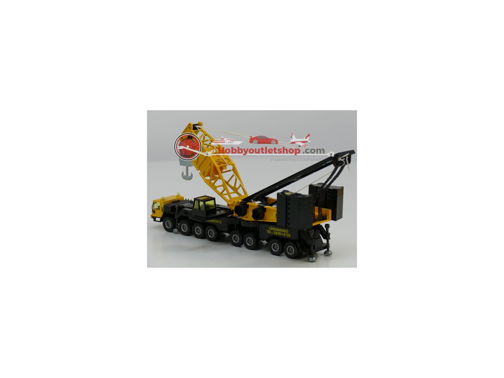 Speelgoed vrachtwagens en miniaturen van Mercedes