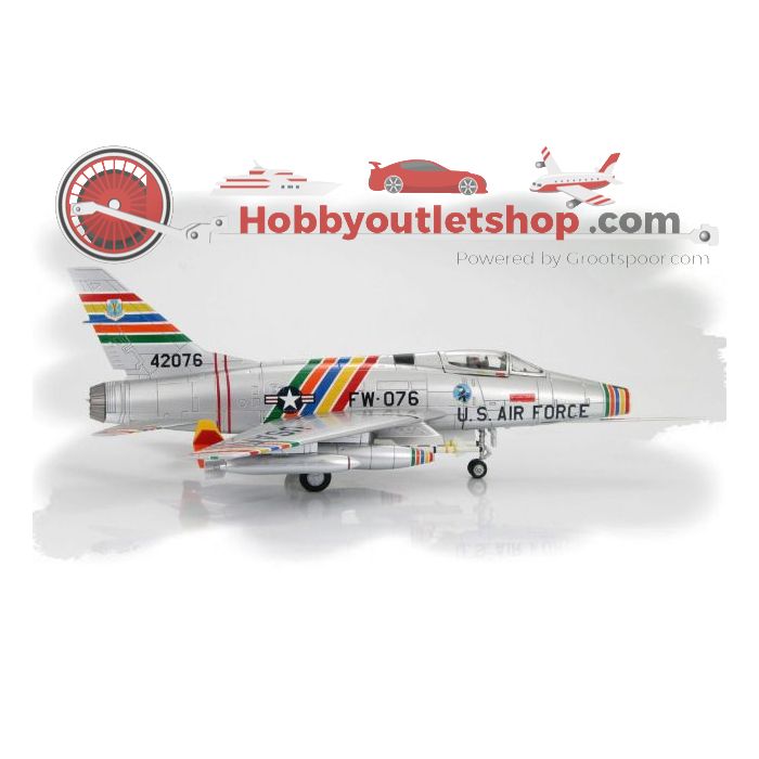 Schaal 1:72 HOBBY MASTER F-100C "SuperSabre" Col. George Laven, USAF, 479th TFW Commander #31 - sku: 20210806050639 - Nieuw - Afbeelding 2