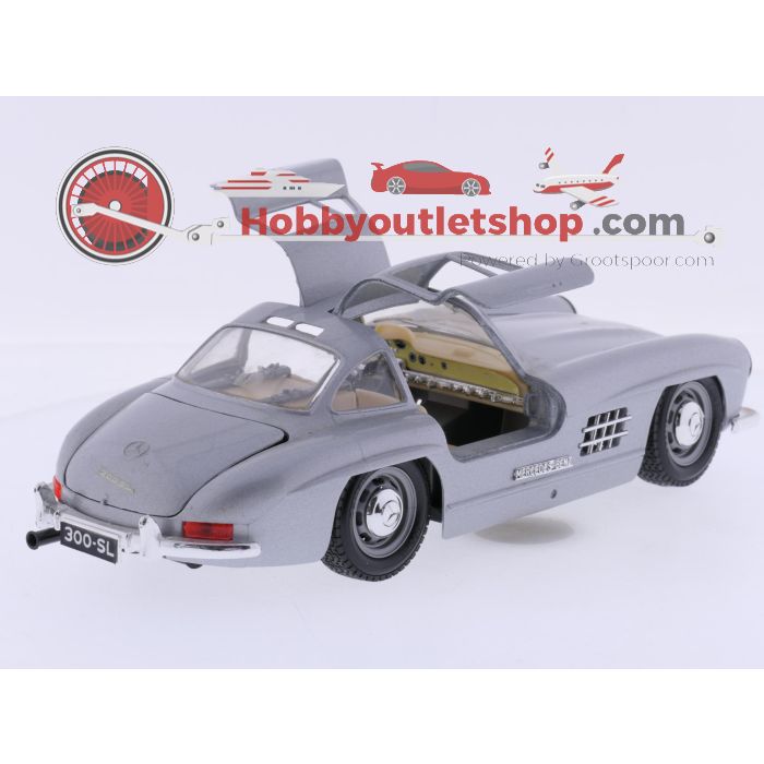 Schaal 1:24 Bburago en Majorette set van 3 Mercedessen SSK, 300 SL Güllwing en 300 SL #9647 - sku: 20260709032502 - Gebraucht - Guter Zustand - Bild 3