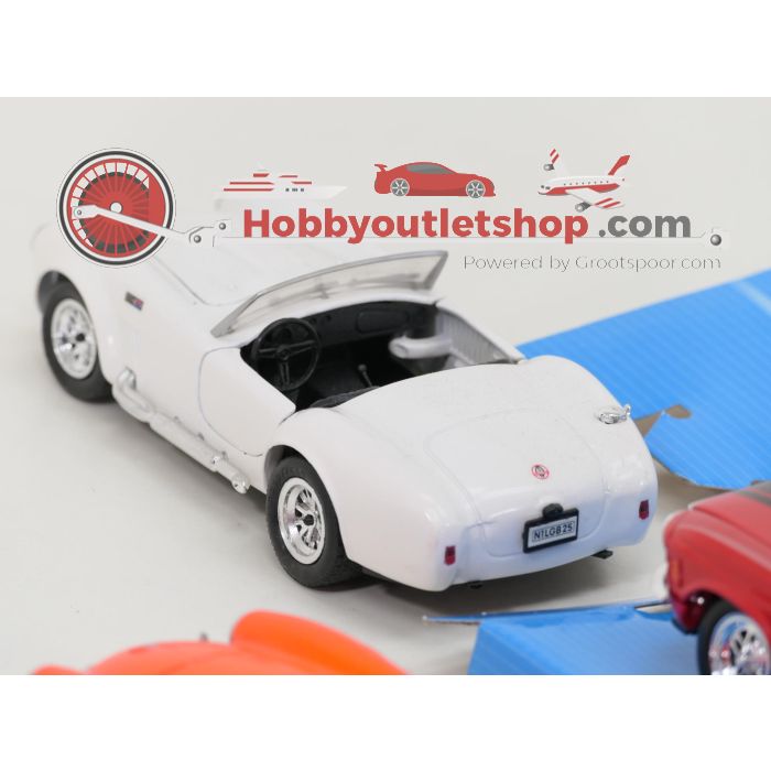 Schaal 1:24 Set 3 Amerikaanse muscles cars - sku: 20260619105556 - Gebruikt - Zo goed als nieuw - Afbeelding 4