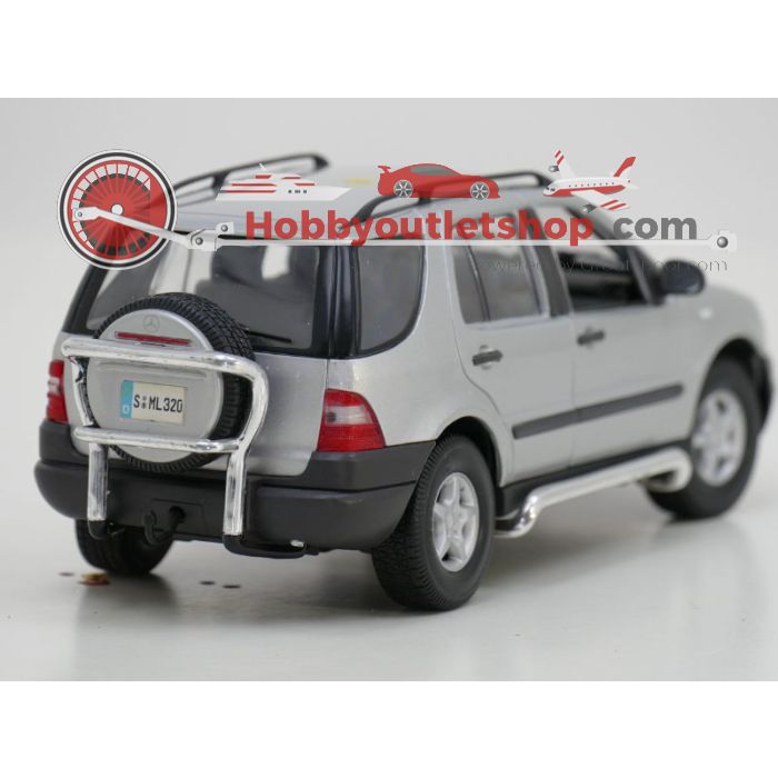 Schaal 1:18 Maisto 31847 Mercedes ML 320 #948 - sku: 20211015073220 - Gebruikt - Goede staat - Afbeelding 3