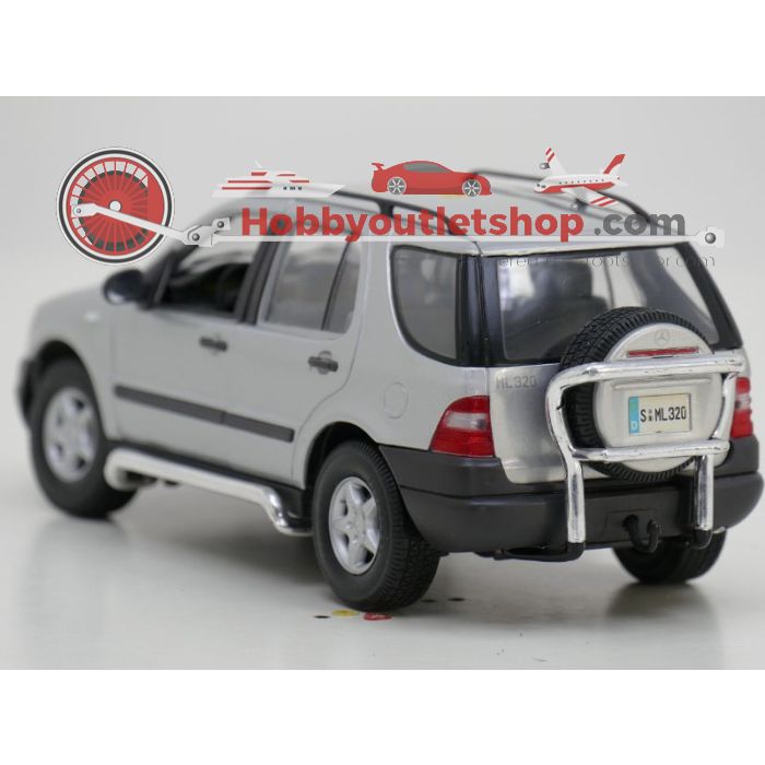 Schaal 1:18 Maisto 31847 Mercedes ML 320 #948 - sku: 20211015073220 - Gebruikt - Goede staat - Afbeelding 4