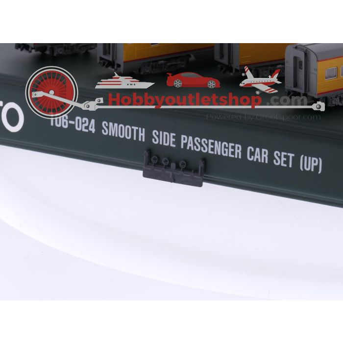 Schaal N Kato #106-024 set van 4 gladde personenwagens van de UP #5945 - sku: 20240910012141 - Gebruikt - Zo goed als nieuw - Afbeelding 2