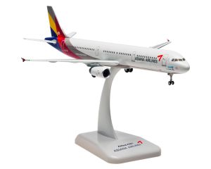 Schaal 1:200 Hogan Wings 0588 Airbus A321-200 Asiana Airlines Reg. HL7711 #8071