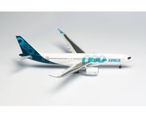 Schaal 1:200 Herpa 571999 Airbus A330-800neo Airbus Industries Reg. F-WTTO #8026