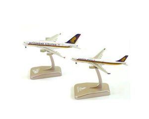 Schaal 1:1000 Hogan Singapore Airlines Airbus A380 & A330-300 Art. Nr. 8263 #106