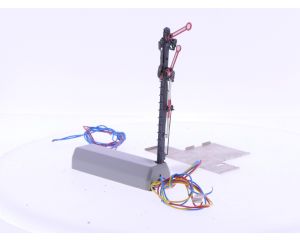 Schaal H0 Märklin 7041 hoofdsein met dubbele spoel en grondplaat in rode of blauwe verpakking #6596