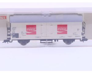 Schaal H0 Fleischmann 5347 gesloten goederenwagon "Coca Cola" van de DB #6604