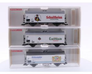 Schaal H0 Fleischmann 5322, 5327K en 5329K set van 3 gesloten goederenwagens van de DB #6641