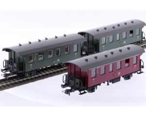 Schaal H0 Roco 2 x 44223 en 1 x 54225 personenrijtuigen set 3-delig van de DB #6705
