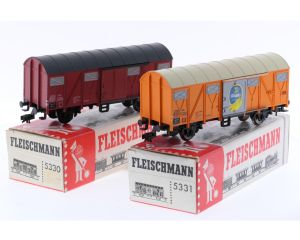 Schaal H0 Fleischmann 5330 en 5331 gesloten goederen wagen set van 2 #6710