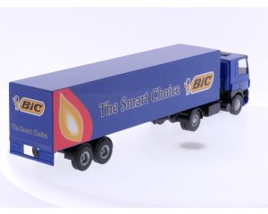 Schaal 1:50 Lion-toys DAF CF 85 430 trekker met gesloten oplegger "Bic" #6942