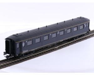 Schaal H0 Philotrain 37C personenrijtuig Ovaalramer A 7200 van de NS #P278