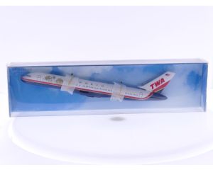Schaal 1:200 PPC Holland 015756 Boeing 757-200 TWA Reg. NA #7758