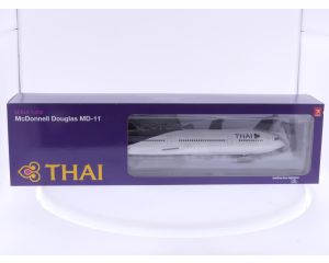 Schaal 1:200 Hogan Wings 11731 McDonnell Douglas DM-11 Thai Airways Reg. HS-TMD #7963