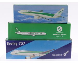 Schaal 1:200 set van 3 Transavia-vliegtuigen Airbus A321neo Reg. PH-YHZ, Boeing 757-200 Reg. PH-TKA en Boeing 737-800 Reg. PH-TRA #8040