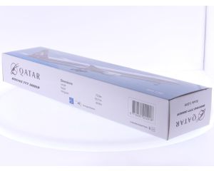 Schaal 1:200 PPC Holland 222918 Snap‑Fit Boeing 777‑300ER Qatar Airways “Retro” Reg. A7‑BAC #8070