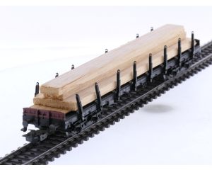 Schaal H0 Märklin 4663 rongenwagen met lading hout van de DB #8131