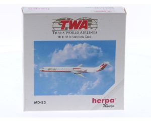 Schaal 1:500 Herpa 511247 McDonnell Douglas MD-82 "Wings of Pride" TWA - Trans World Airlines Reg. EI-BWD #8610
