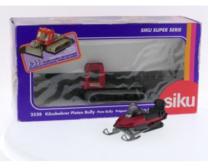 Schaal 1:55/1:60 Siku 0860 en 2528 set van 2 sneeuwvoertuigen #8661