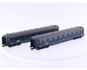 Schaal H0 Roco 4218A.1 en 4218C.1 set van 2 personenrijtuigen Plan D 1e en 2e kl. van de NS #8842