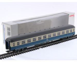 Schaal H0 Märklin 4292 personenrijtuig UIC-X (D-Zug) rijtuig 2e klasse van de DB #8960