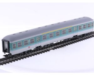 Schaal H0 Märklin 4258 personenrijtuig 1e/2e kl. Nahverkehrswagen City-Bahn Abrnzb 404 van de DB #8968