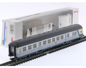 Schaal H0 Märklin 4257 personenrijtuig 2e kl. stuurwagen 'Silberling' type BDnf 735 van de DB #8973