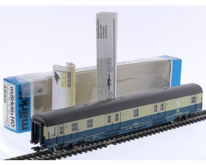 Schaal H0 Märklin 4280 postrijtuig '500 Jahre Post' Post mrz van de DB #8978