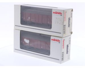 Schaal H0 Märklin 00760-14 en 00760-15 gesloten goederenwagen Gbs 245 set 'Deutsche Bundespost' van de DB #9014