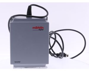 Schaal H0 en 1 Märklin 60174 booster #9045