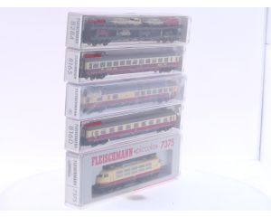 Schaal N Fleischmann 7375, 8160, 8162, 8165 en 8284 TEE treinset BR 103 met rijtuigen van de DB #9089