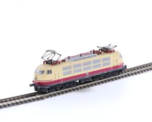 Schaal N Fleischmann 7375, 8160, 8162, 8165 en 8284 TEE treinset BR 103 met rijtuigen van de DB #9089