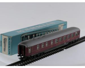 Schaal H0 Märklin 4024.2 Restauratierijtuig van de DRG #9111