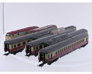 Schaal H0 Lima 201631 BR 218 met TEE-rijtuigen van de DB #9212