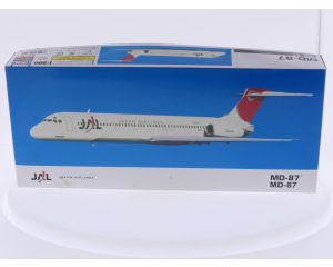 Schaal 1:200 Hasegawa 10650 MD-87 Japan Airlines Reg. JA8372 #9296