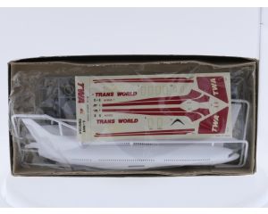 Schaal 1:200 Hasegawa Love Liner LC007:700 Lockheed L-1011 TriStar TWA Reg. N11003 #9335