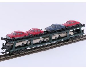 Schaal H0 Fleischmann 5284 autotransporter DDm 915 met acht voertuigen van de DB #9465
