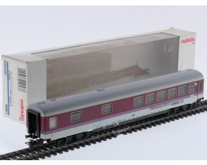 Schaal H0 Märklin 4057.10 InterCity-restaurantwagen WRmh 132 van de DB #9683