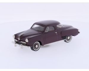 Schaal 1:43 Madison Models NEW OLD STOCK Nr. 21 1947 Studebaker Champion 5-pass. Coupé Holiday red #9773