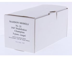 Schaal 1:43 Madison Models NEW OLD STOCK Nr. 21 1947 Studebaker Champion 5-pass. Coupé Holiday red #9773