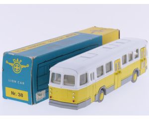 Schaal 1:50 Lion Car Nr. 38 DAF SB 200 DO stadsbus #9820