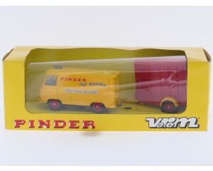 Schaal 1:43 Verem NEW OLD STOCK REF V 841 Peugeot J9 met paarden trailer #9860