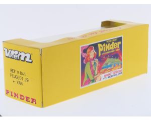 Schaal 1:43 Verem NEW OLD STOCK REF V 841 Peugeot J9 met paarden trailer #9860