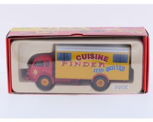 Schaal 1:50 Corgi NEW OLD STOCK 70402 Renault Fainéant Keukenbus #9877