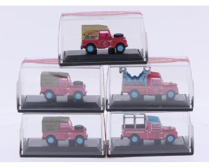Schaal 1:76 Oxford CH024, CH025, CH028 en CH029 NEW OLD STOCK set van 5 Land Rovers circus Chipperfields #10067