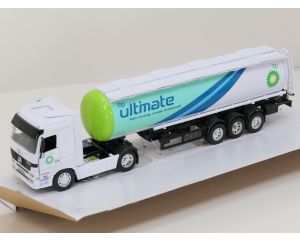 Schaal 1:32 NewRay Mercedes-Benz vrachtwagen "bp ultimate" #9100